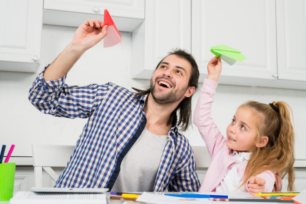 Einfache Erziehungstipps für glückliche Kinder Einfache Erziehungstipps für glückliche Kinder